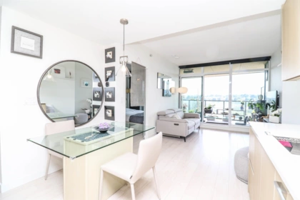 610 4890 Lougheed Highway, Burnaby, BC, Burnaby — Apartment/Condo for sale