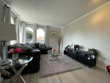 Family Room Photo of 1658 Golf Club Drive, Delta, BC