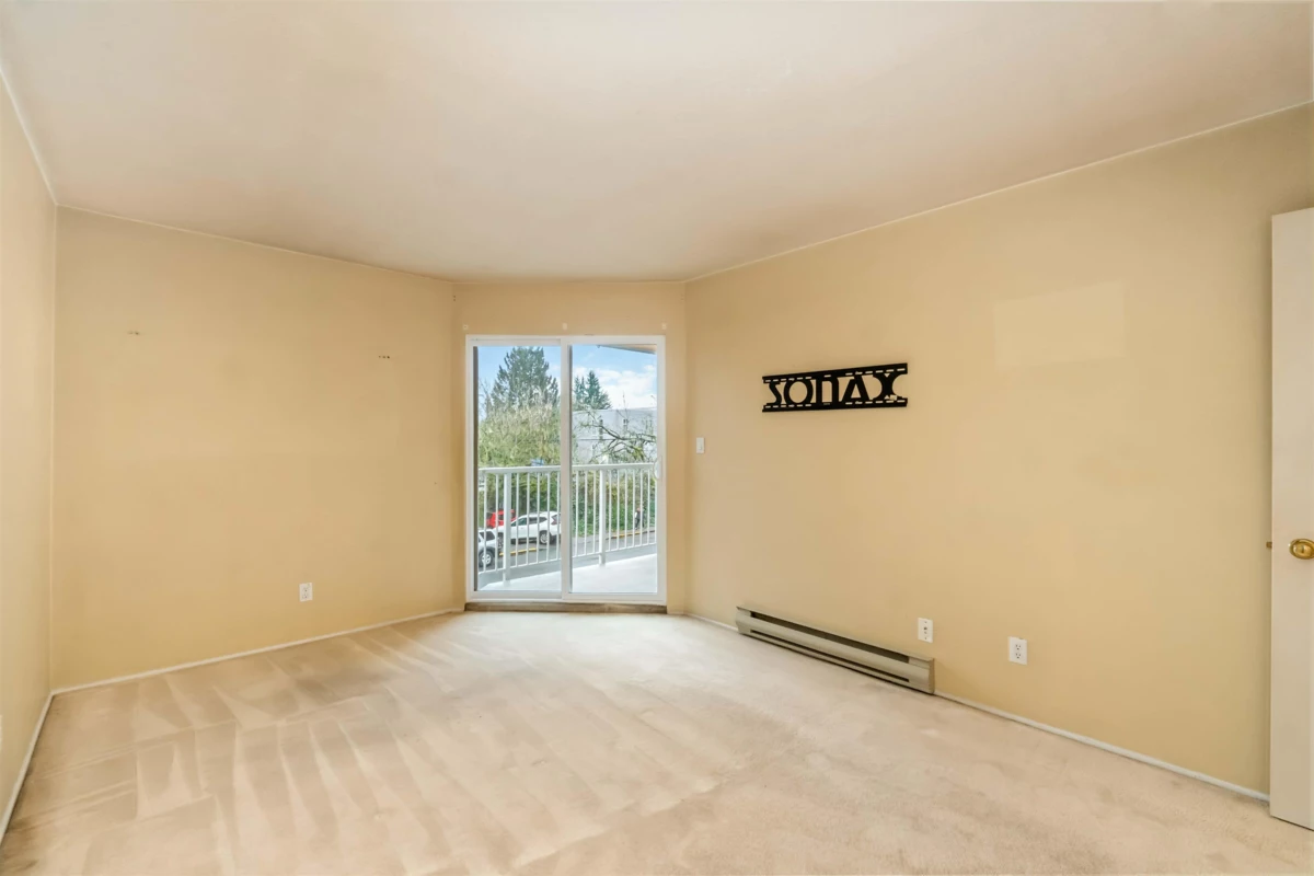 Guest Bathroom Photo of 203 22222 119 Avenue, Maple Ridge, BC