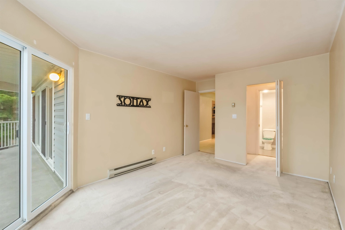 Loft / Bonus Room Photo of 203 22222 119 Avenue, Maple Ridge, BC