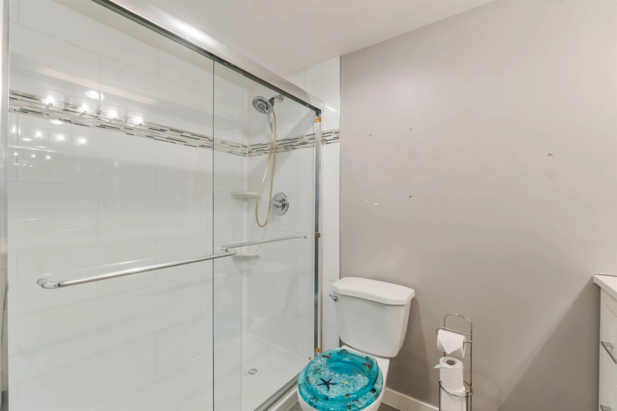 Mudroom Photo of 203 22222 119 Avenue, Maple Ridge, BC