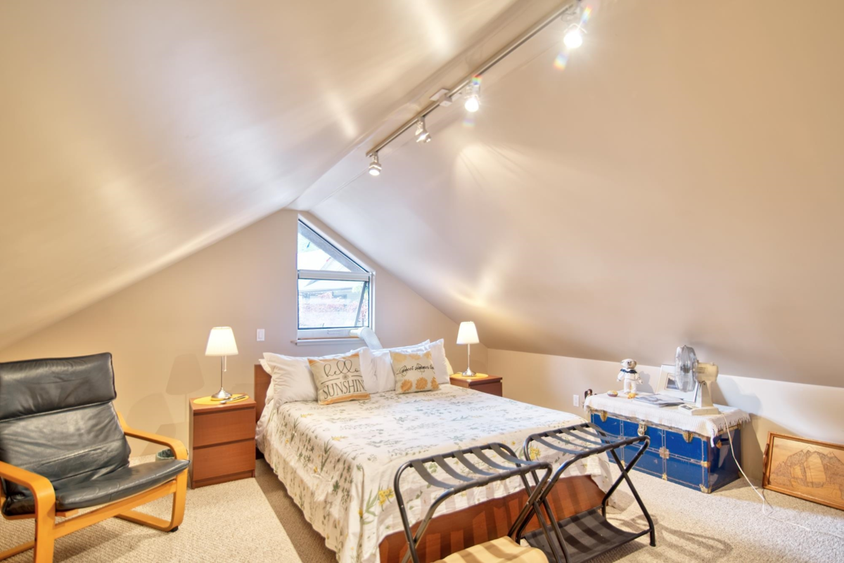 Garage Interior Photo of 4546 Sinclair Bay Road, Garden Bay, BC