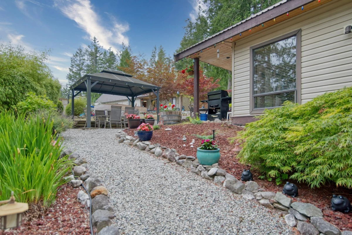 Outdoor Patio Photo of 4546 Sinclair Bay Road, Garden Bay, BC