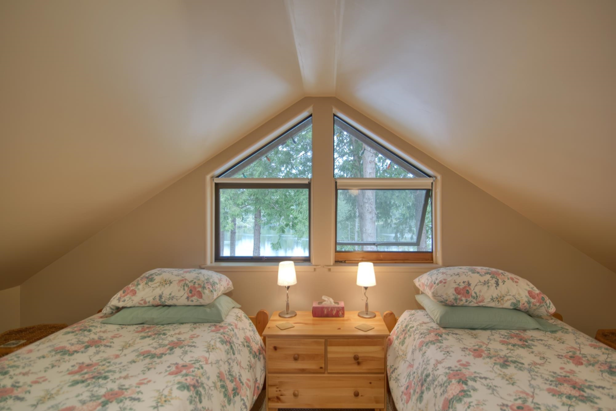 Staircase Photo of 4546 Sinclair Bay Road, Garden Bay, BC