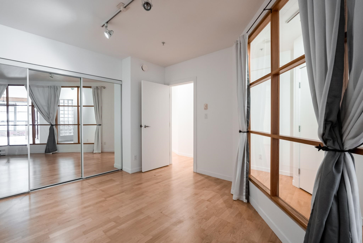 Laundry Room Photo of 301 1238 Homer Street, Vancouver, BC