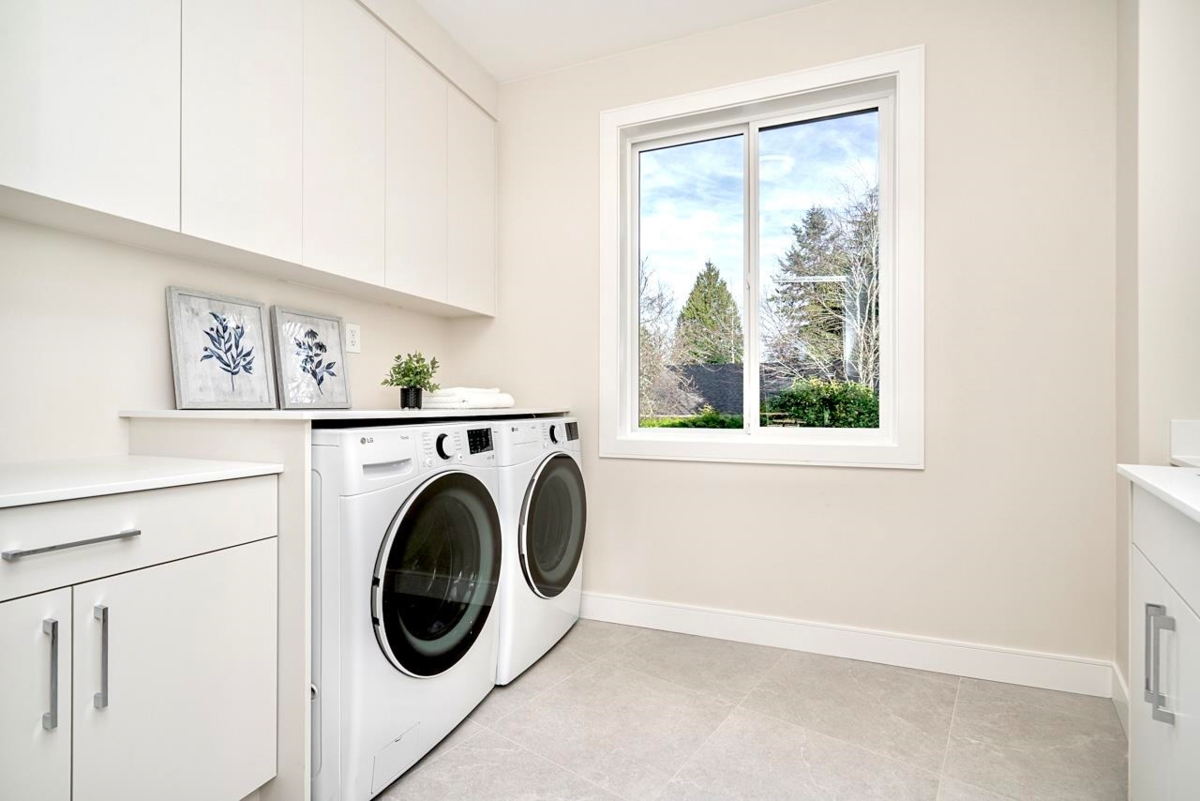 Garage Interior Photo of 15043 19a Avenue, Surrey, BC