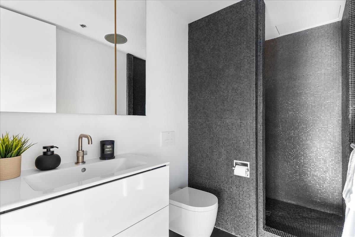 Hot Tub / Spa Photo of PH 2801 1238 Richards Street, Vancouver, BC