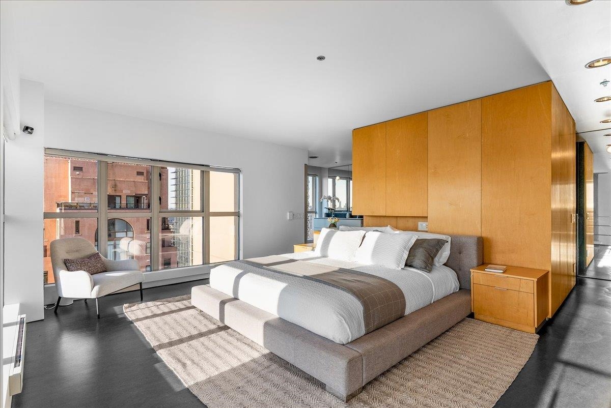 Laundry Room Photo of PH 2801 1238 Richards Street, Vancouver, BC