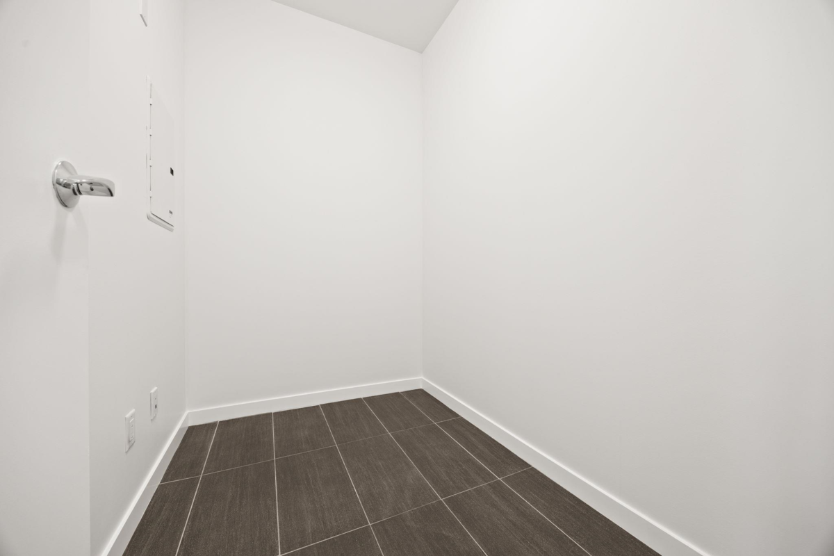 Laundry Room Photo of 308 2528 Maple Street, Vancouver, BC