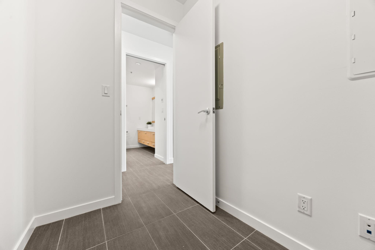 Mudroom Photo of 308 2528 Maple Street, Vancouver, BC