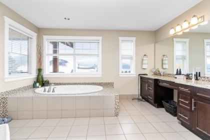 Entry Foyer Photo of 5157 Dhaliwal Place, Chilliwack, BC