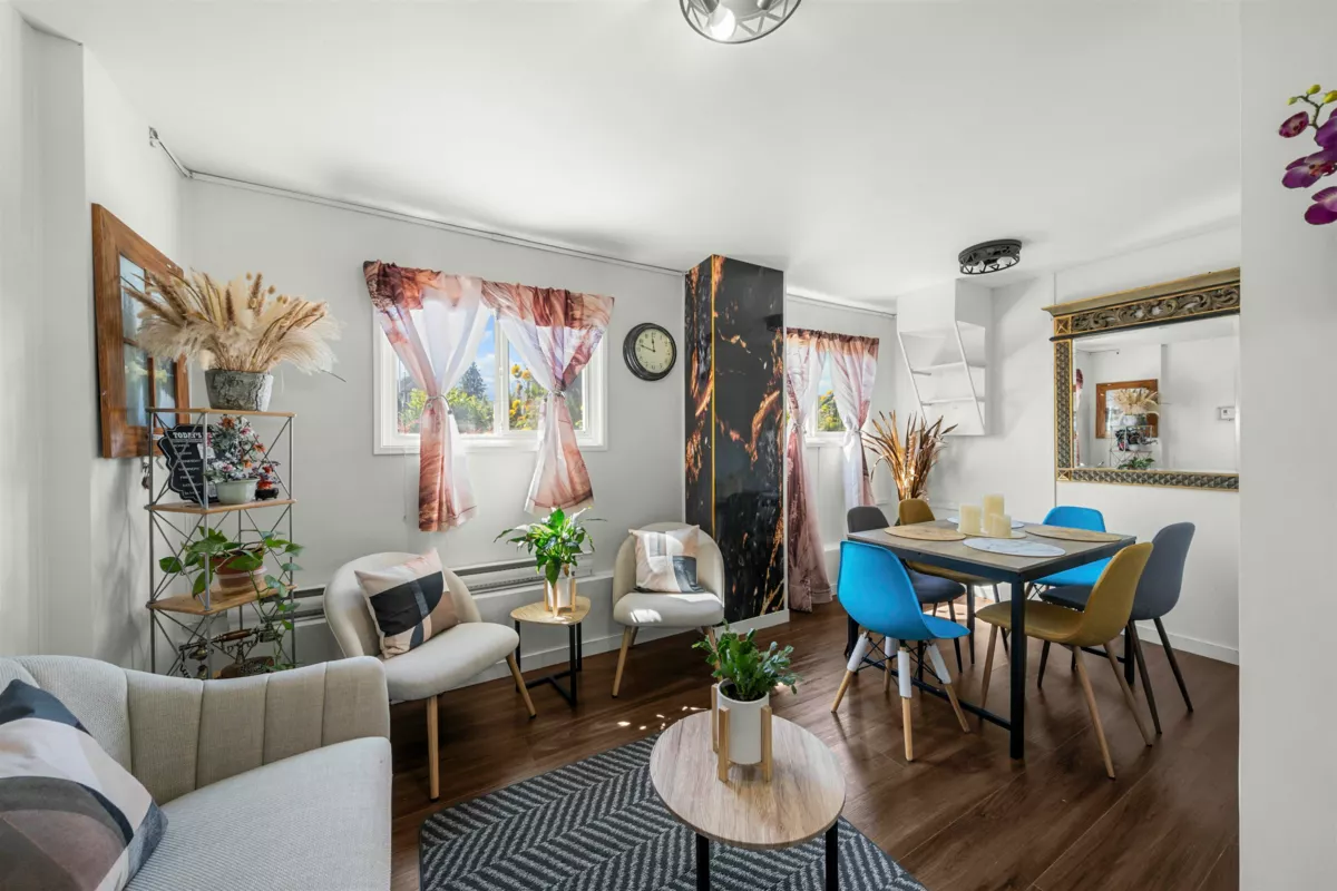 Laundry Room Photo of 1121 Prairie Avenue, Port Coquitlam, BC