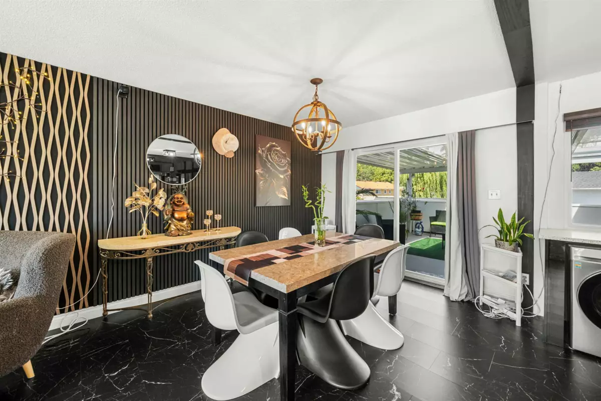 Primary Bedroom Photo of 1121 Prairie Avenue, Port Coquitlam, BC