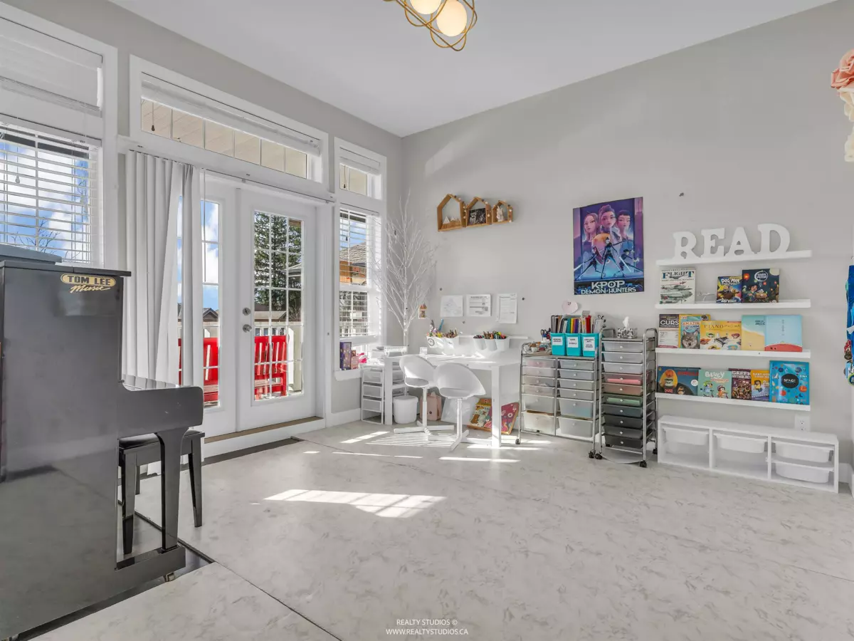 Dining Area Photo of 3469 Stephens Court, Coquitlam, BC