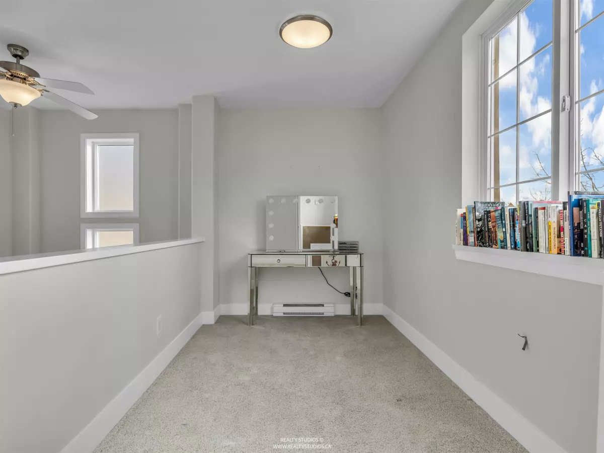 Entry Foyer Photo of 3469 Stephens Court, Coquitlam, BC