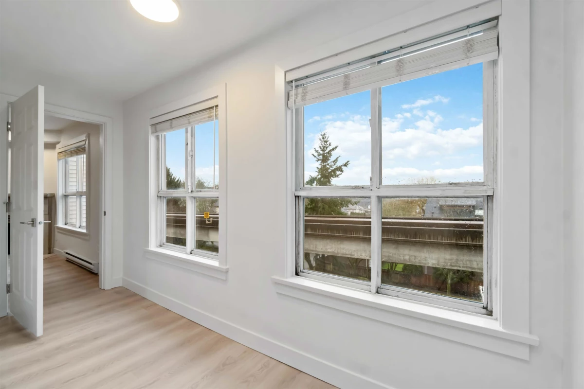 Entry Foyer Photo of 308 2928 Commercial Drive, Vancouver, BC