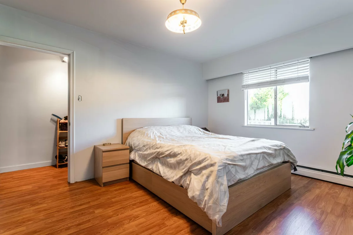 Walk-In Closet Photo of 2210 Hope Street, Port Moody, BC