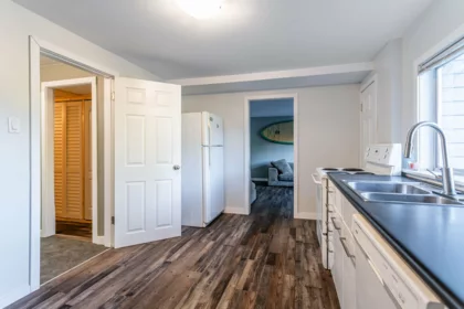 Guest Bathroom Photo of 2210 Hope Street, Port Moody, BC