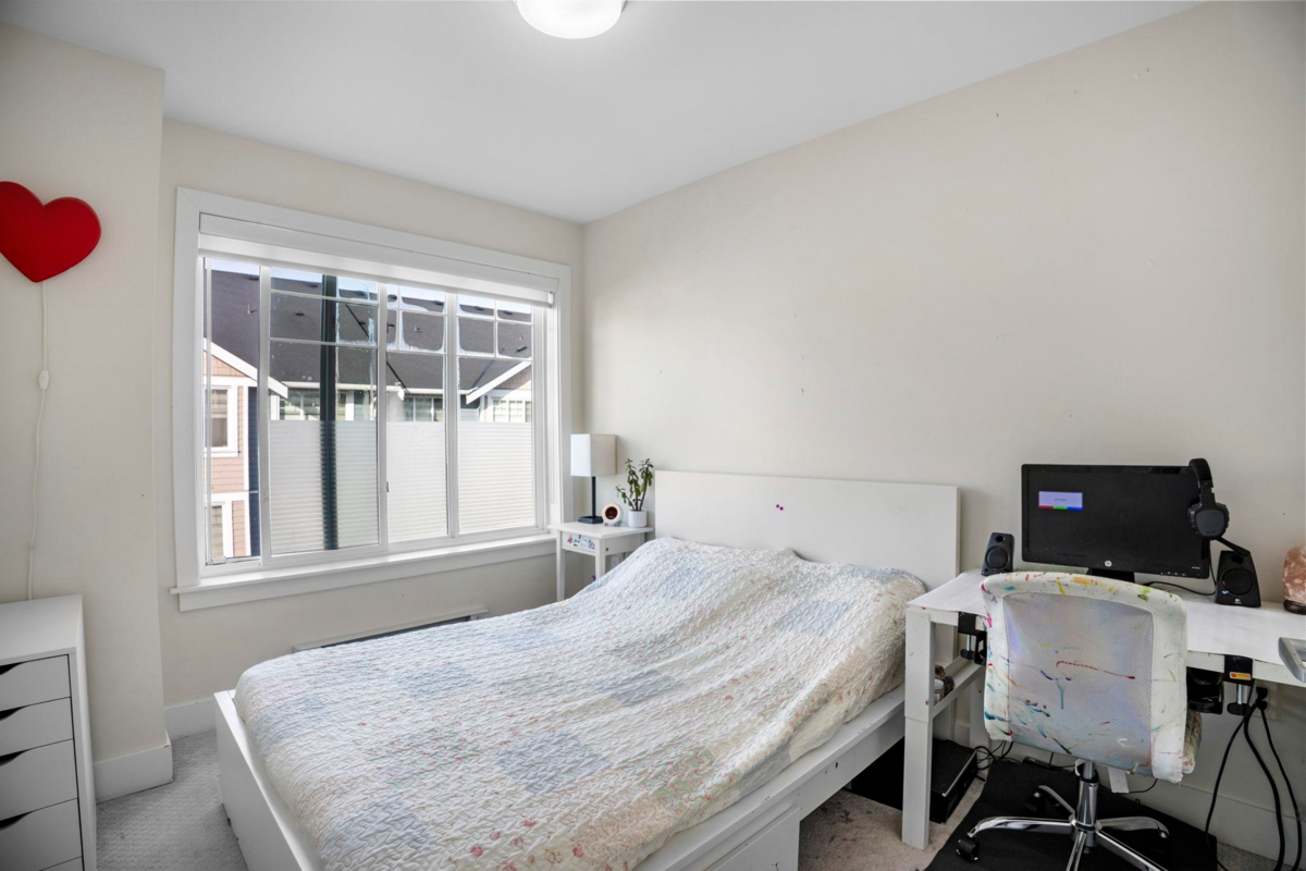 Front Yard Photo of 116 7080 188 Street, Surrey, BC