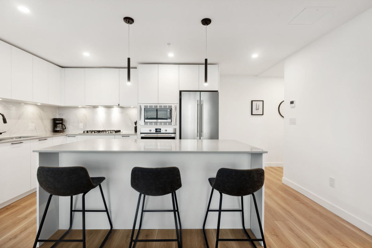 Kitchen Island Photo of 2106 8551 201 Street, Langley, BC