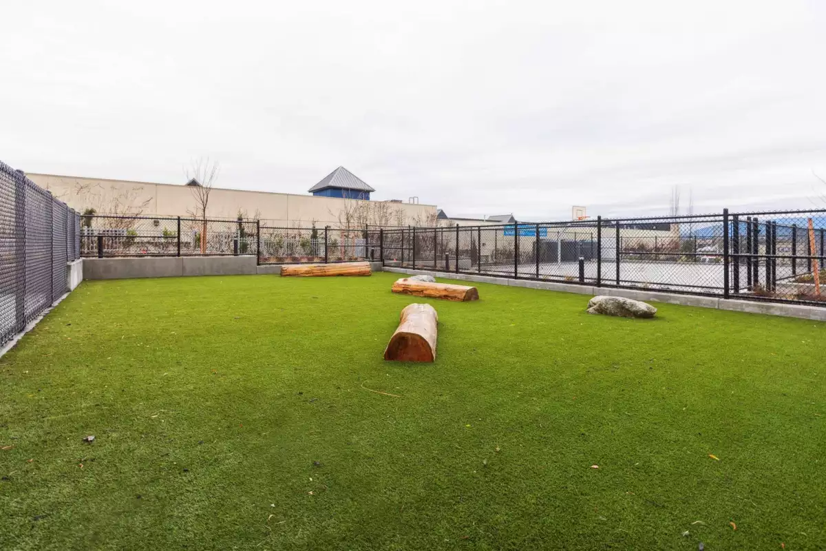 Swimming Pool Photo of 2106 8551 201 Street, Langley, BC