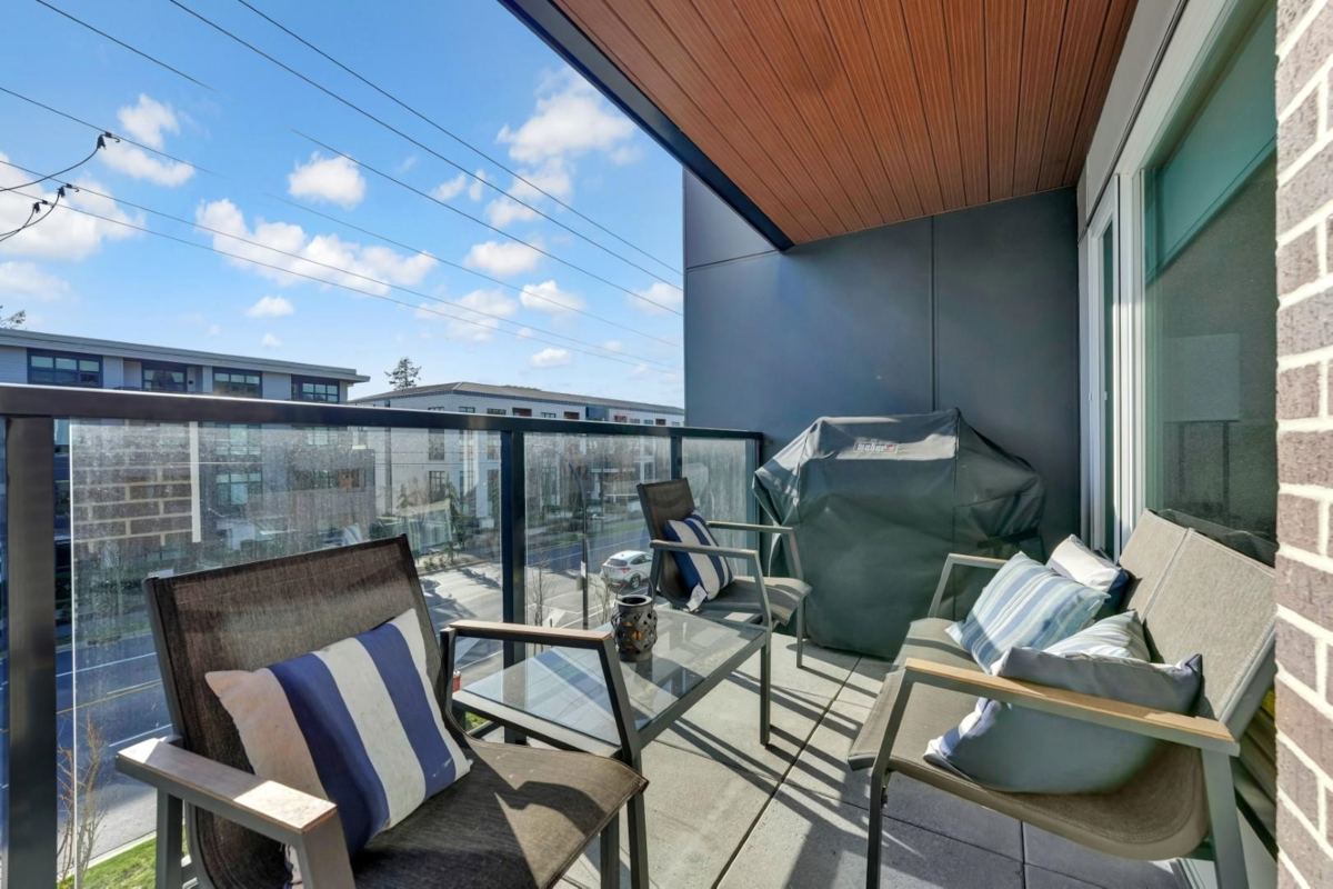 Bedroom 3 Photo of 3 752 E 3rd Street, North Vancouver, BC
