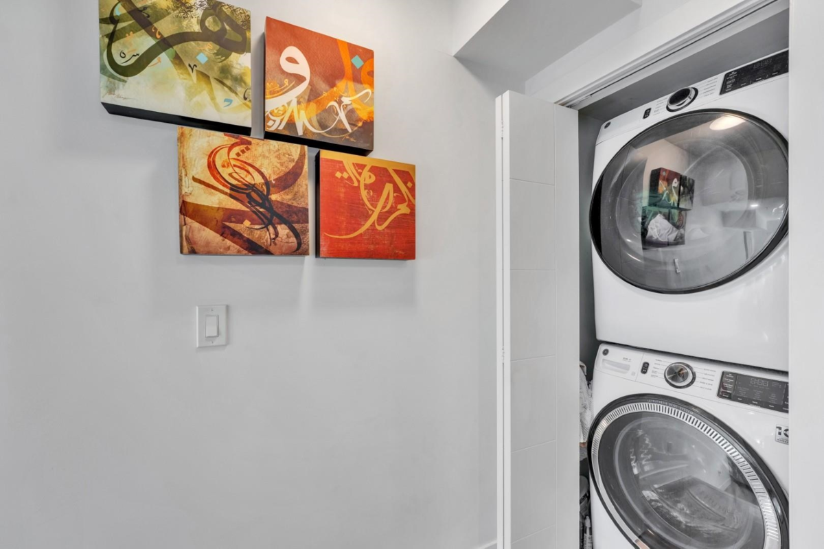 Staircase Photo of 3 752 E 3rd Street, North Vancouver, BC