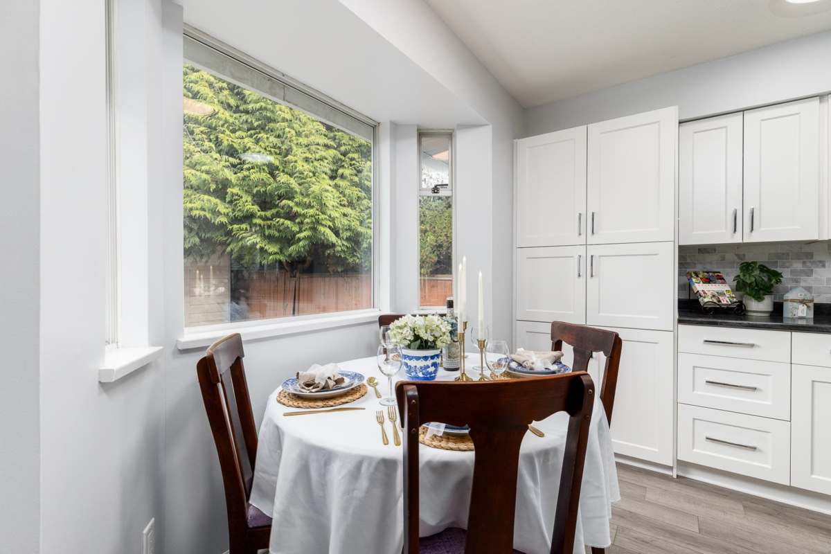 Basement Recreation Room Photo of 14129 16a Avenue, Surrey, BC