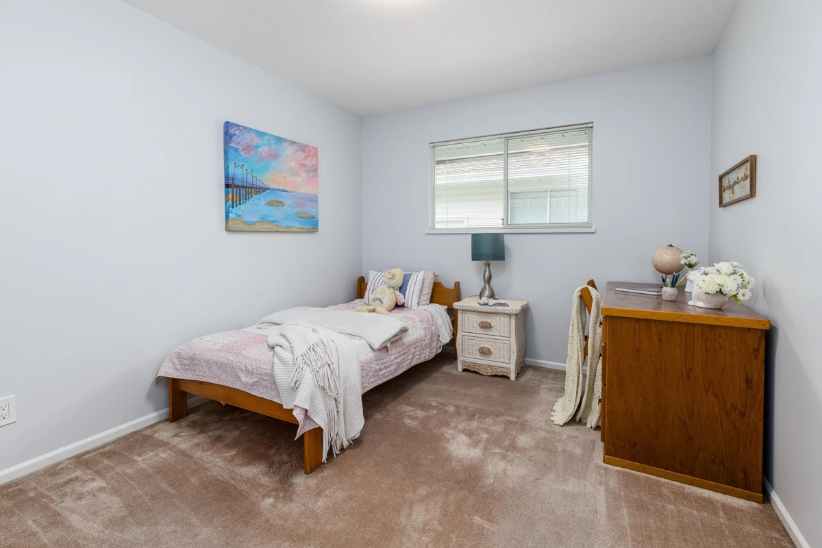 Garden / Landscaping Photo of 14129 16a Avenue, Surrey, BC