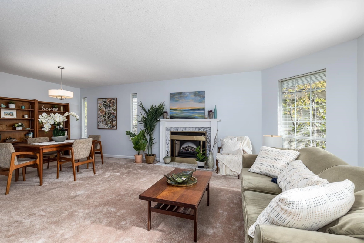 Guest Bathroom Photo of 14129 16a Avenue, Surrey, BC