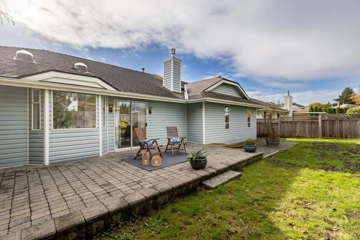 Outdoor Kitchen Photo of 14129 16a Avenue, Surrey, BC