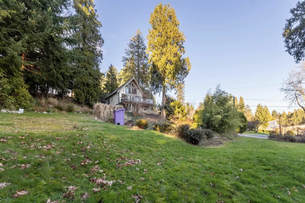 Front Yard Photo of 1051 Gower Point Road, Gibsons, BC