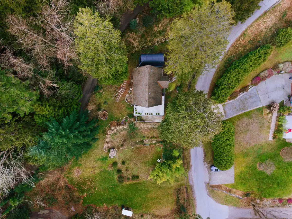 Hot Tub / Spa Photo of 1051 Gower Point Road, Gibsons, BC