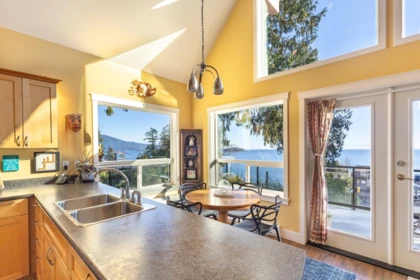 1051 Gower Point Road, Gibsons, BC, Gibsons — Single Family Residence for sale