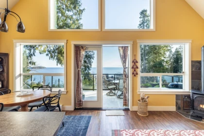 1051 Gower Point Road, Gibsons, BC, Gibsons — Single Family Residence for sale