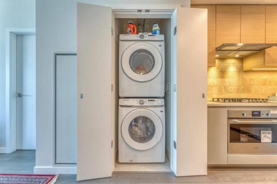 Dining Area Photo of 5111 2108 Gilmore Avenue, Burnaby, BC