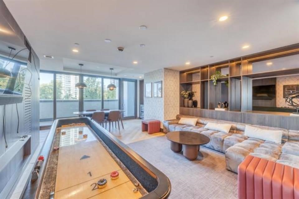 Front Yard Photo of 5111 2108 Gilmore Avenue, Burnaby, BC