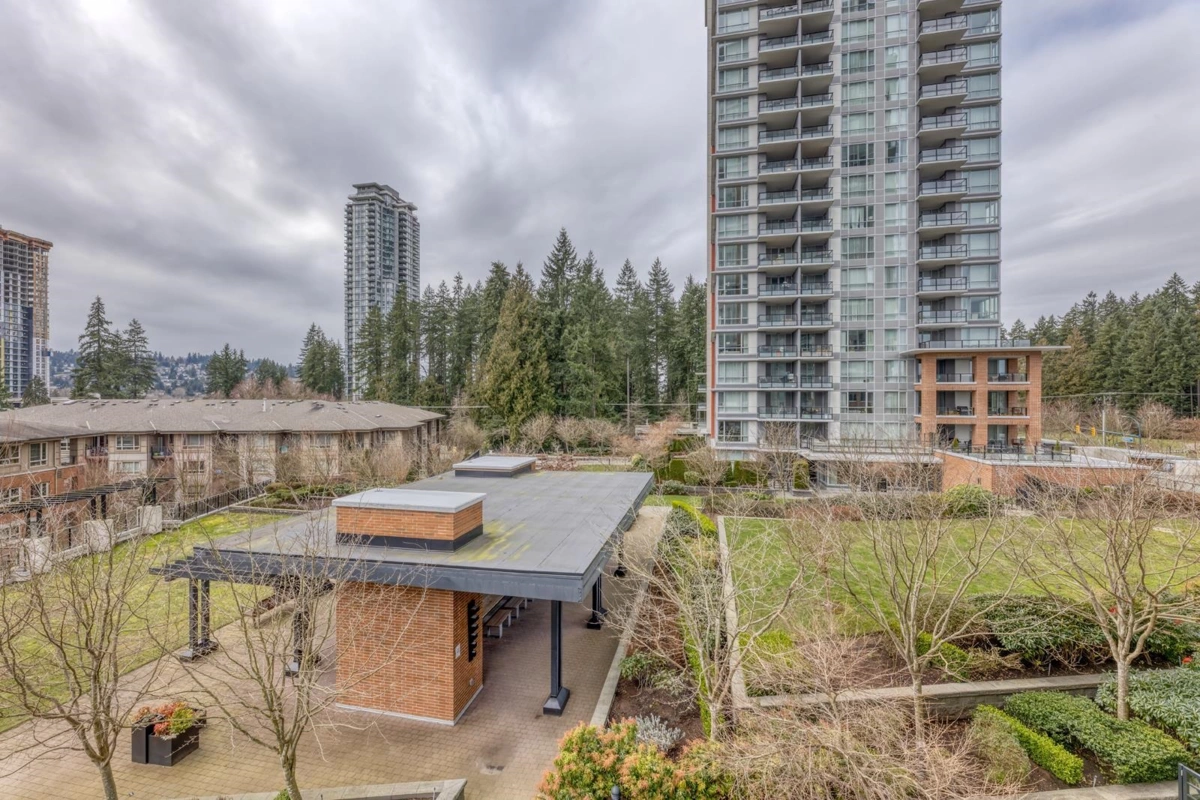 Mudroom Photo of 403 3100 Windsor Gate, Coquitlam, BC