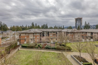 Hallway Photo of 403 3100 Windsor Gate, Coquitlam, BC
