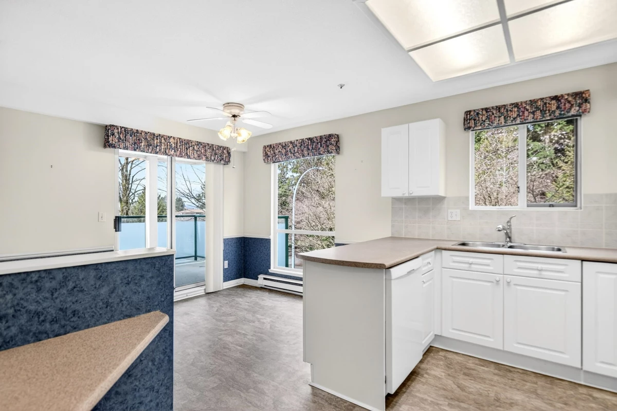 Breakfast Nook Photo of 205 19142 122 Avenue, Pitt Meadows, BC