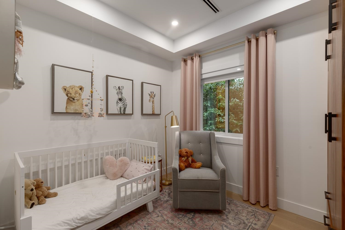 Basement Recreation Room Photo of 959 E 13th Avenue, Vancouver, BC