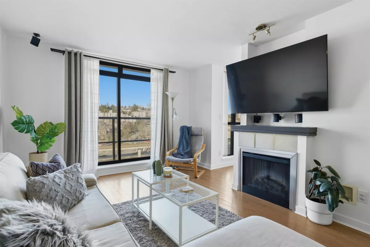 Bedroom 3 Photo of 808 1 Renaissance Square, New Westminster, BC