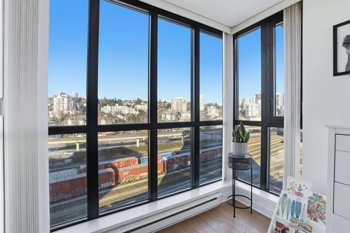 Powder Room Photo of 808 1 Renaissance Square, New Westminster, BC