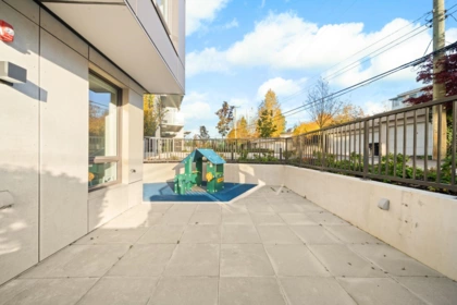 Entry Foyer Photo of 504 5212 Cambie Street, Vancouver, BC