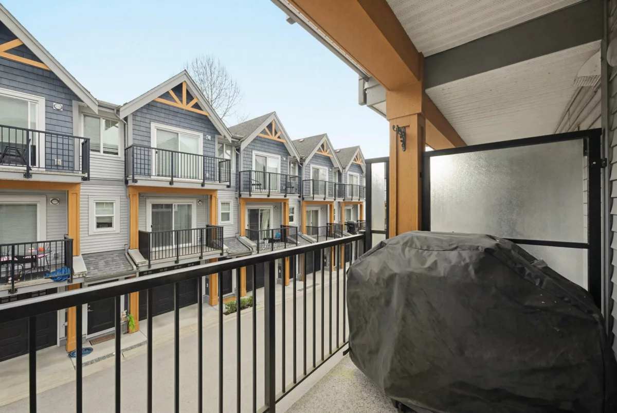 Basement Recreation Room Photo of 22 22810 113 Avenue, Maple Ridge, BC