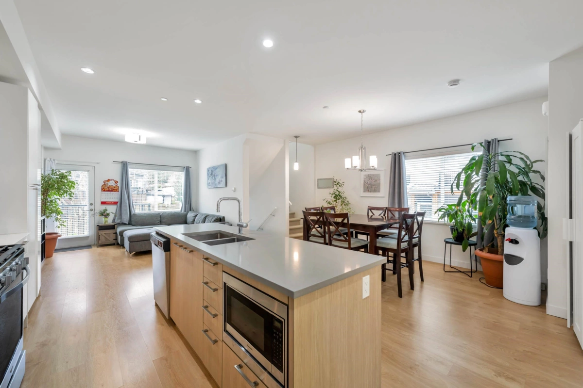 Powder Room Photo of 22 22810 113 Avenue, Maple Ridge, BC