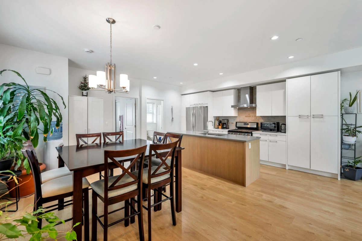 Walk-In Closet Photo of 22 22810 113 Avenue, Maple Ridge, BC