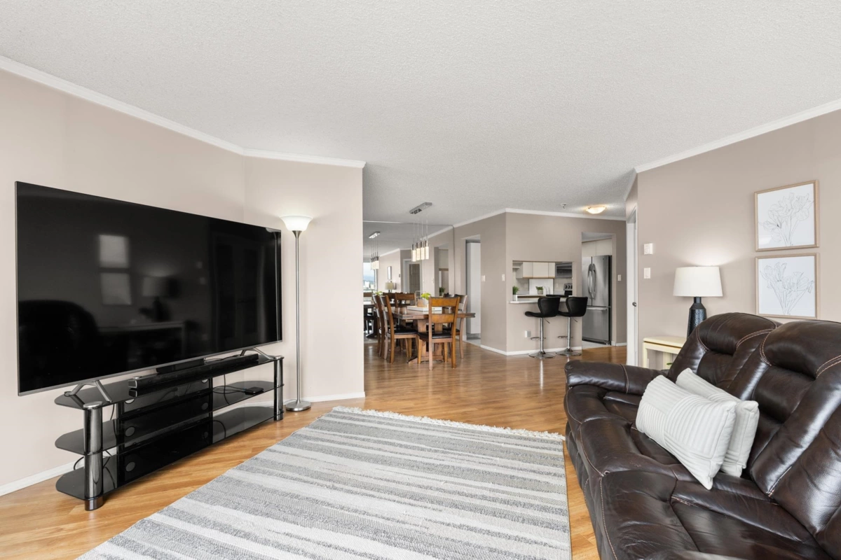 Kitchen Photo of 1404 71 Jamieson Court, New Westminster, BC