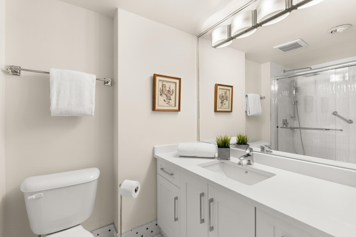 Office / Den Photo of 1404 71 Jamieson Court, New Westminster, BC