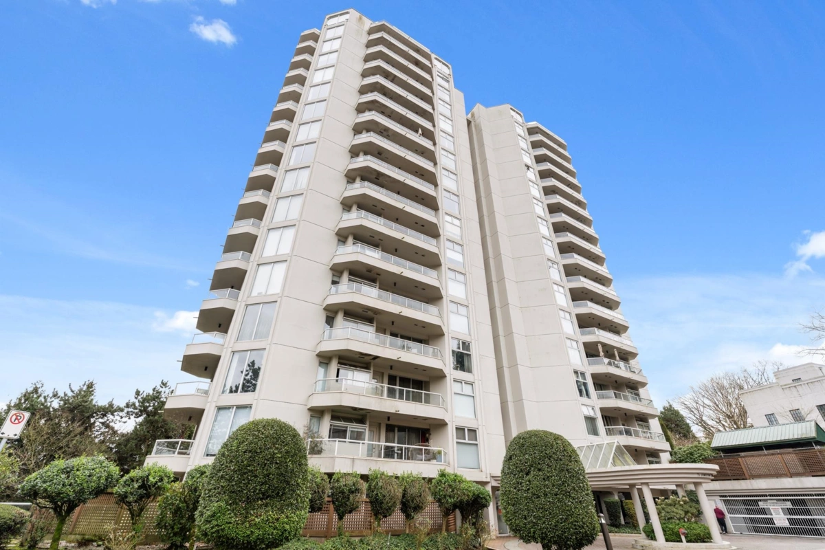 Staircase Photo of 1404 71 Jamieson Court, New Westminster, BC